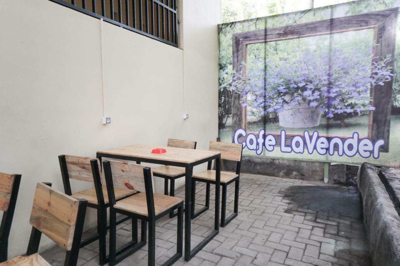 Reddoorz Syariah Near Exit Tol Malang Hotel Exterior photo